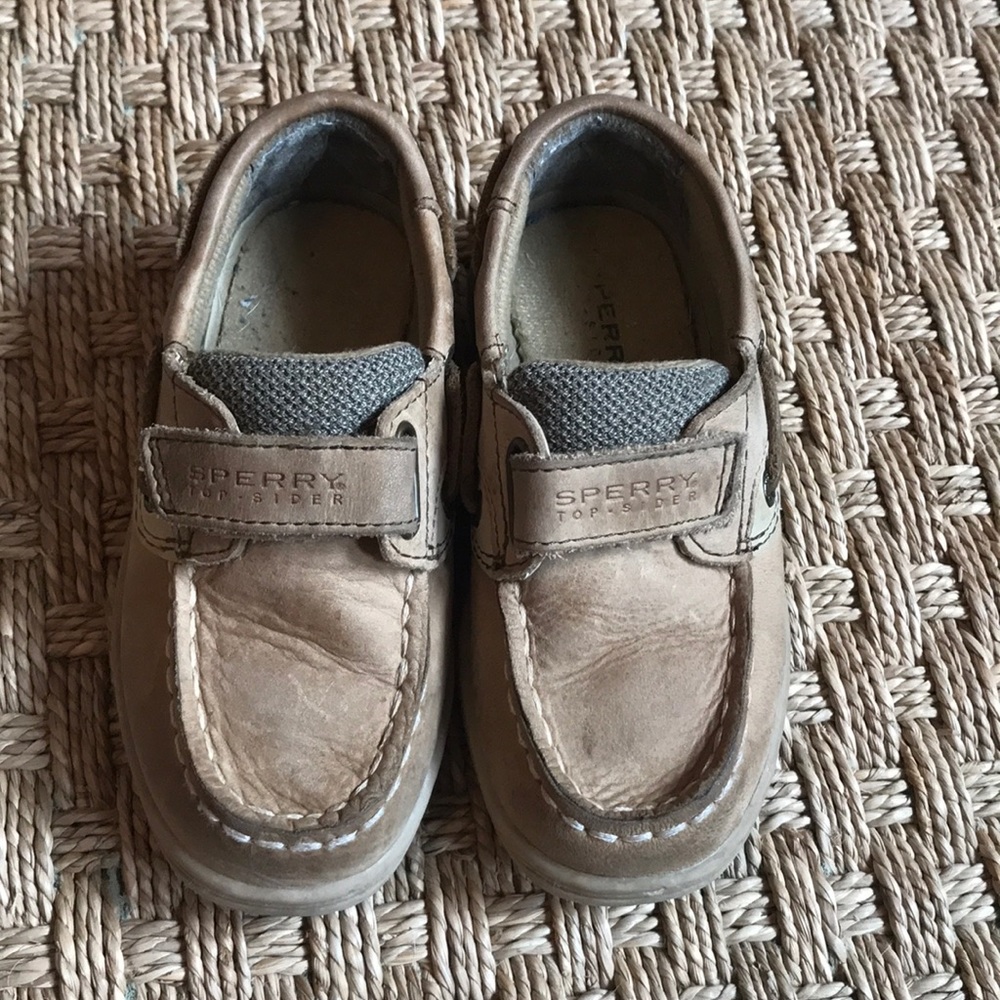 Little boy’s Sperry Bluefish